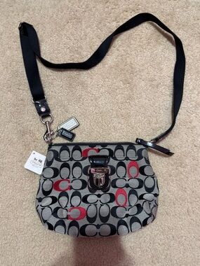 Vintage Coach mini crossbody/swing pack